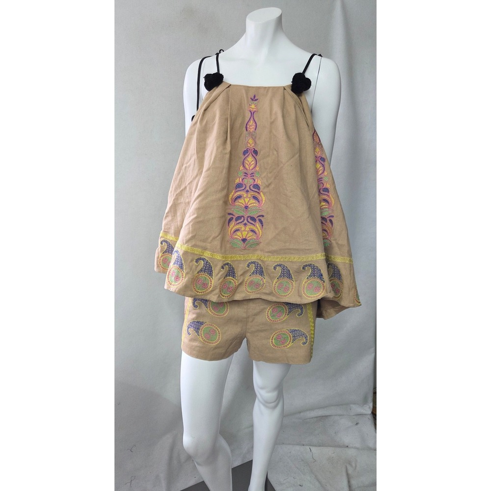 Endless Rose Embroidered Two-Piece Set Womens M/L Tan Pom-Pom Babydoll Shorts‎